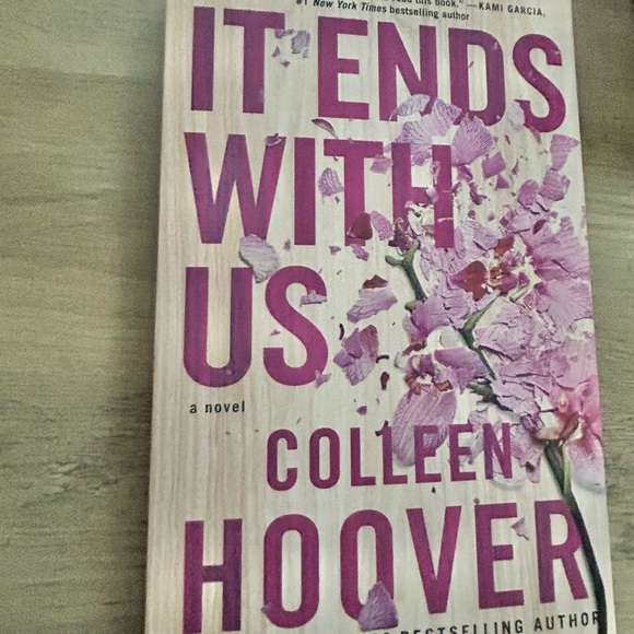 Verity and It Ends With Us Book Set-One New! Colleen Hoover - Picture 5 of 6